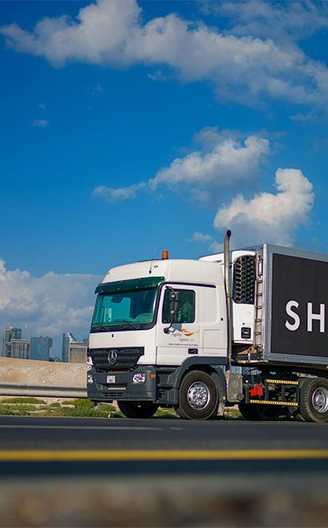 Truck for LTL shipping with Shipa Delivery